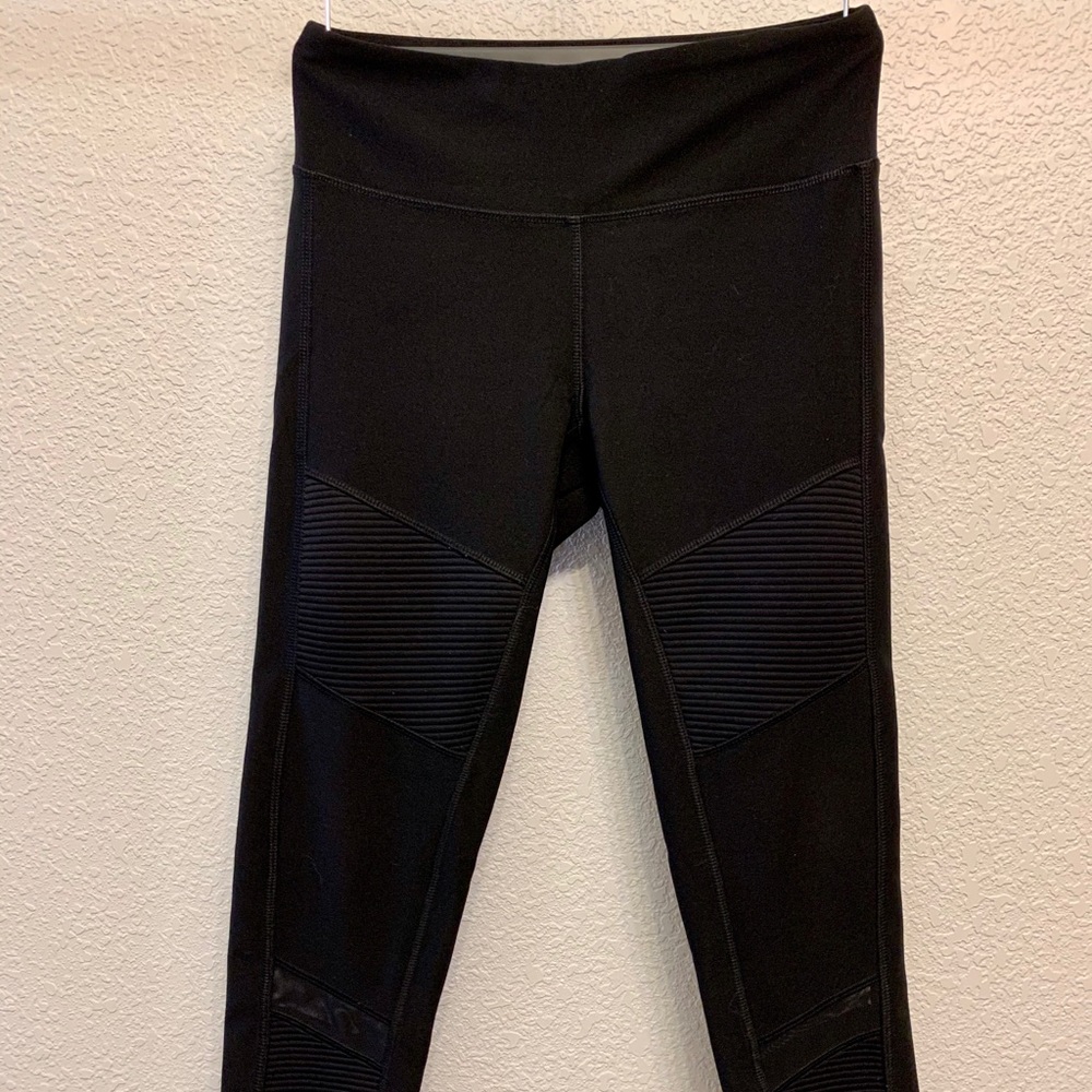 VOGO Athletica Mesh Detail Black Legging- Size S